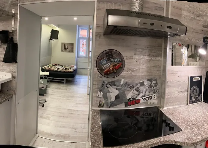 Marilyn Center * Pécs