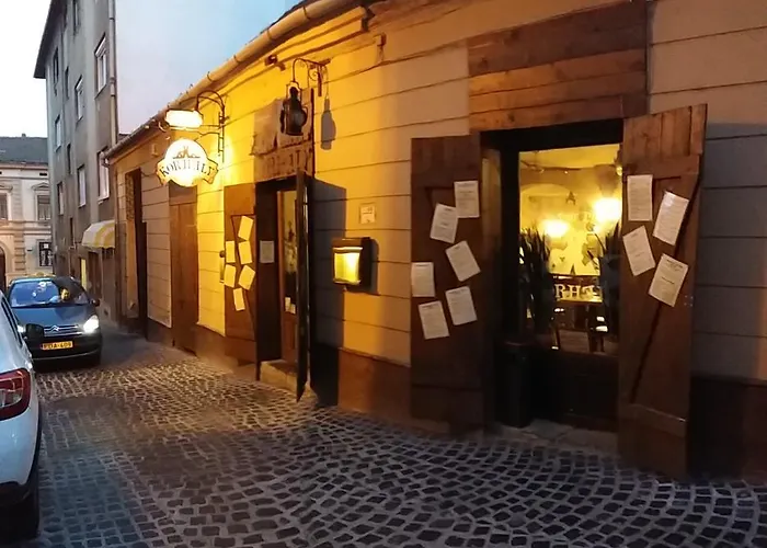 Marilyn Center * Pécs